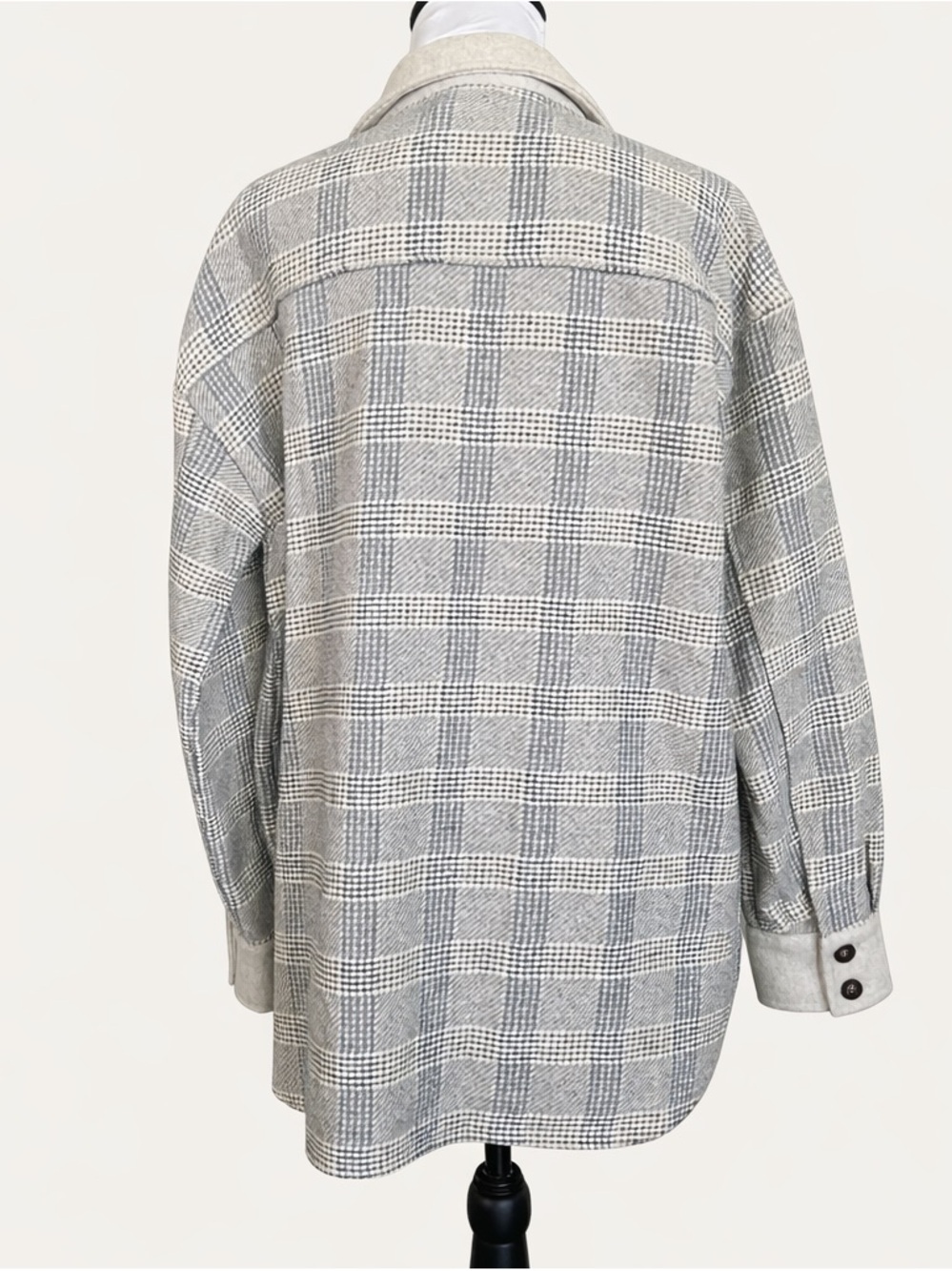Hem & Thread Plaid Shacket Jacket Gray Cream Butt… - image 4